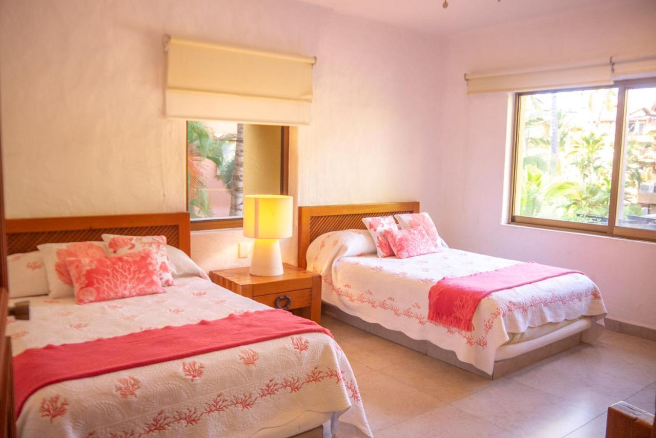 Los Tules Ocean Front Condo ,With Amazing Ocean View By Kivoya 푸에르토 발라타 외부 사진
